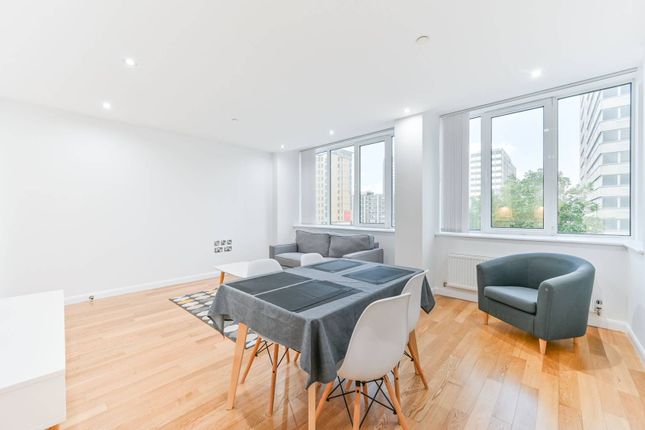 Thumbnail Flat to rent in Emerald House, East Croydon, Croydon