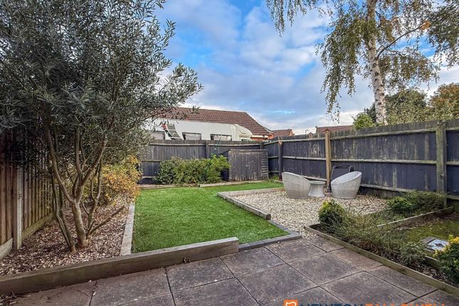 9 Clipsham Close, Newark photo 3