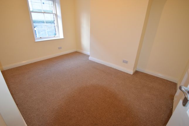 4, Lockwood Street, Shipley photo 4