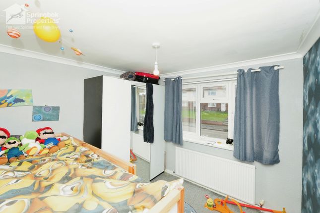 Semi-detached house for sale in North Side, Chesterfield, Derbyshire