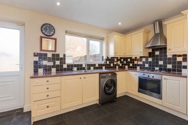 End terrace house for sale in Spencer Road, Langley