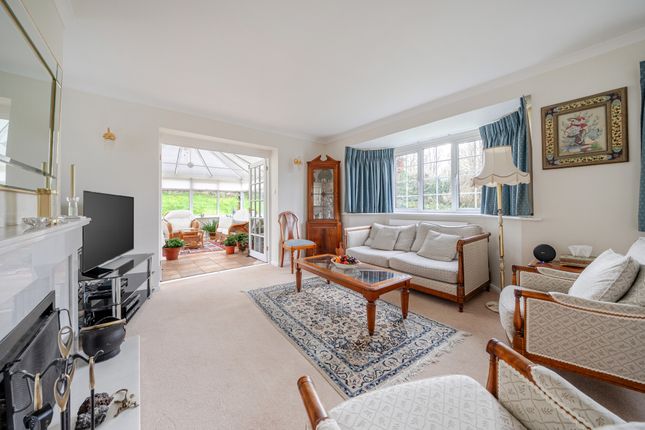 2 Chequers Orchard, Banbury Road, Moreton Pinkney photo 2