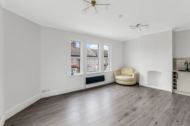 64, Ashville Road, London photo 2