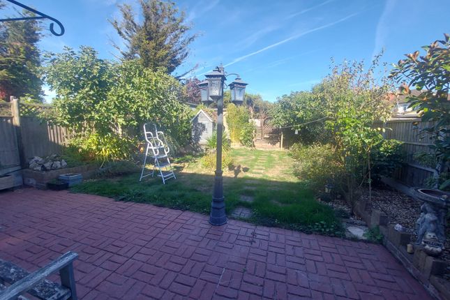 4, Sheldon Avenue, Clayhall photo 3