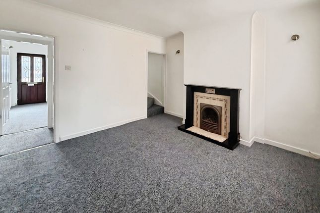 19, Poplar Road, Kidderminster photo 3