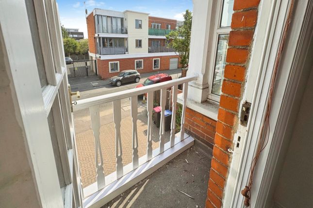 3, Gainsborough Drive, Westcliff-On-Sea photo 4