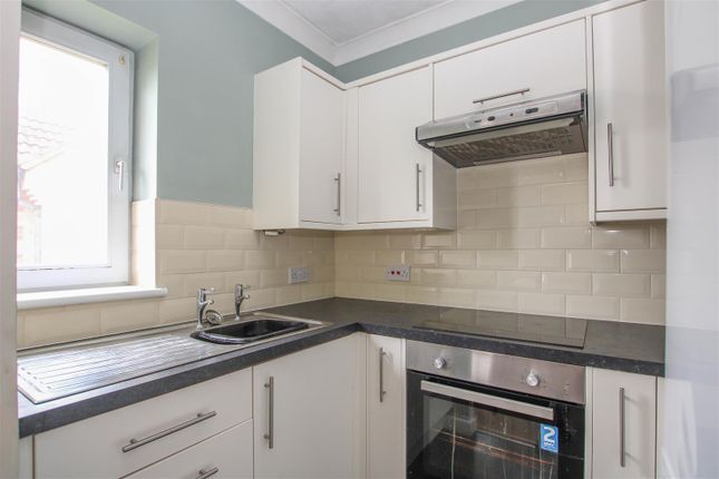 59 Homehurst House, Sawyers Hall Lane, Brentwood photo 3