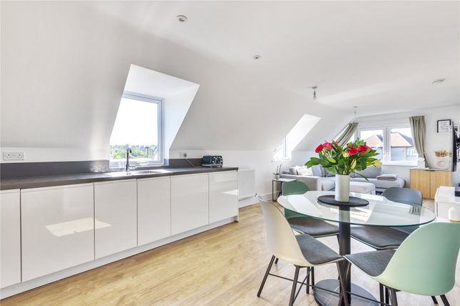 Flat for sale in Cottonwood Close, Orpington