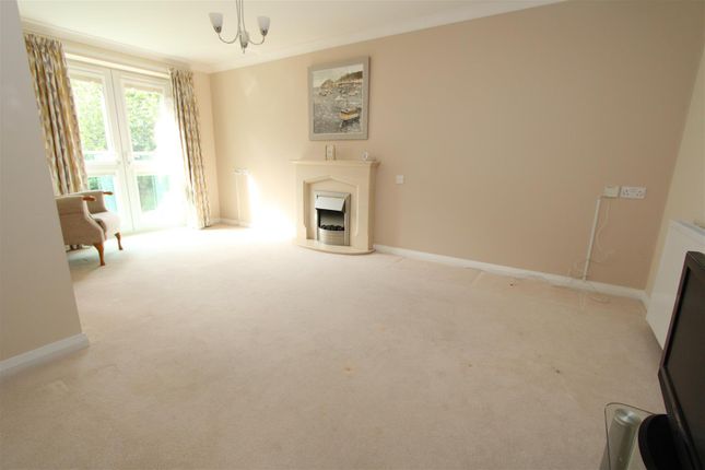Apartment 38, Jowett Court, Highfield Road, Bradford photo 5