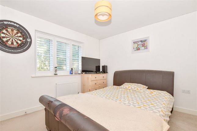 Edmett Way, Maidstone photo 4