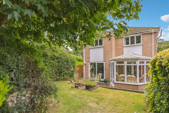 Thumbnail Detached house for sale in Frobisher Drive, Stevenage