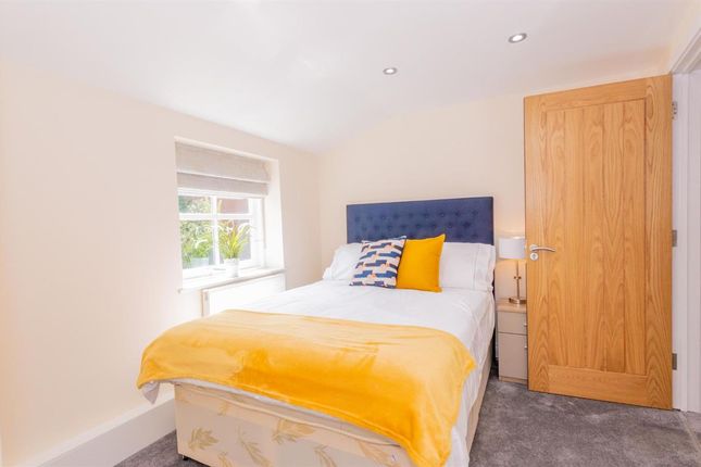 Flat to rent in Baker Street, Reading