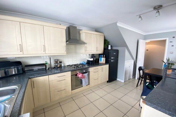 Property to rent in 2 Clarence Square, Cheltenham