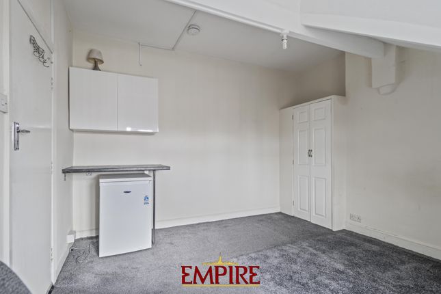 Room to rent in Minstead Road, Erdington, Birmingham
