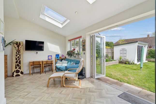 30, Blind Lane, Bourne End photo 4