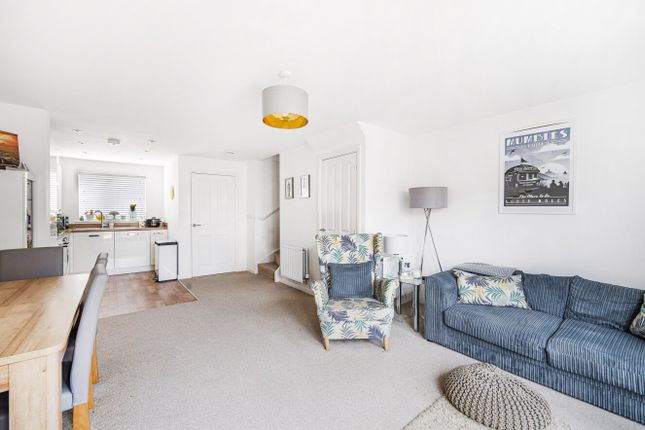 Terraced house for sale in Ampthill Way, Faringdon