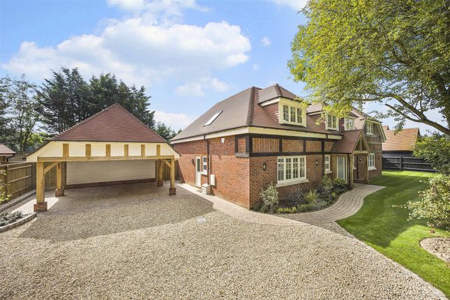 Thumbnail Detached house for sale in Browninghill Green, Baughurst, Tadley, Hampshire