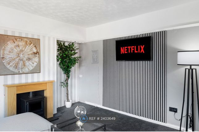 Living Room With Netflix