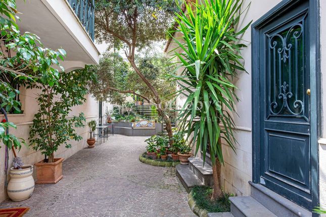 Villa for sale in Via Scipione Capece, Napoli, Campania