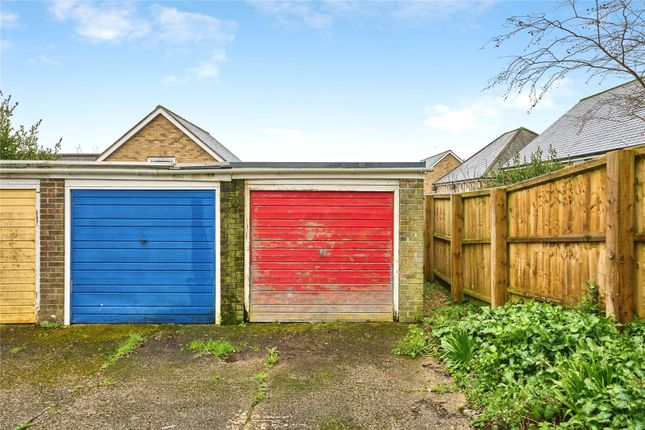 4, Ashey Close, Isle of Wight photo 3