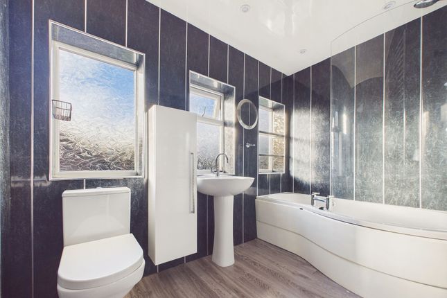 14 Goswick Drive, Newcastle Upon Tyne photo 4