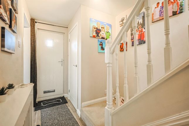 36, Fairland Close, Rayleigh photo 3