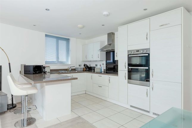 61 Chichester House, The Waterfront, Goring-By-Sea photo 4
