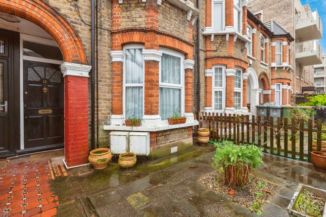 Thumbnail Flat for sale in Claude Road, London