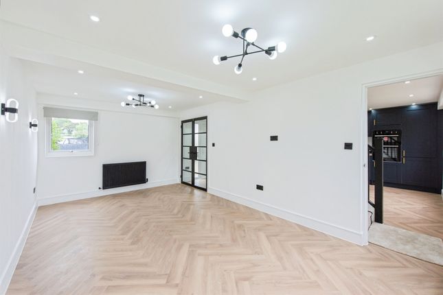 32, St. Martins Way, Thetford photo 4