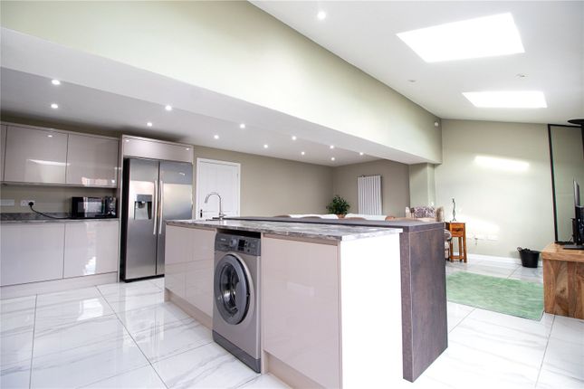 115, Ruby Street, West Yorkshire photo 4
