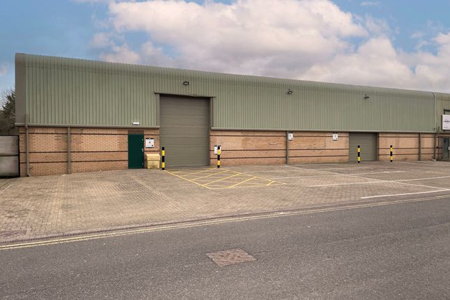 Light industrial to let in Unit 13 Sunningdale Trading Estate, Dixon Close, Lincoln, Lincolnshire