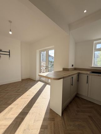 7, Cresswood Avenue, Thornton-Cleveleys photo 2