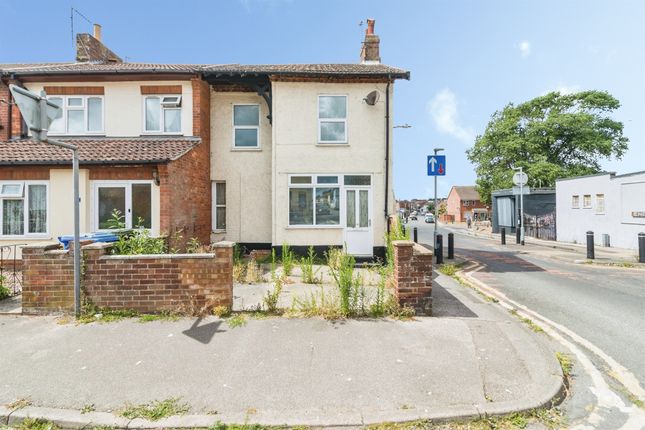 3-bed house on 32, Clemence Street, Lowestoft, £90,000