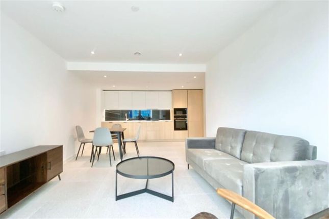 7, Cendal Crescent, London photo 3