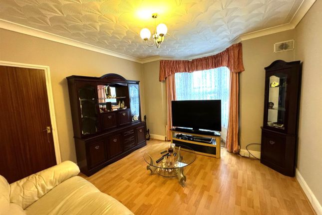 Terraced house for sale in Meadow Road, Southall