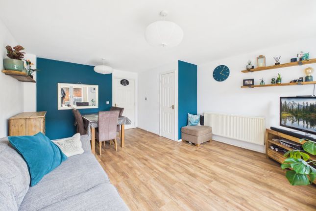 8, Highgrove Walk, Weston-Super-Mare photo 4