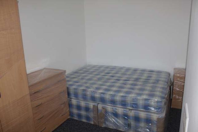 154, Treharris Street, Cardiff photo 3