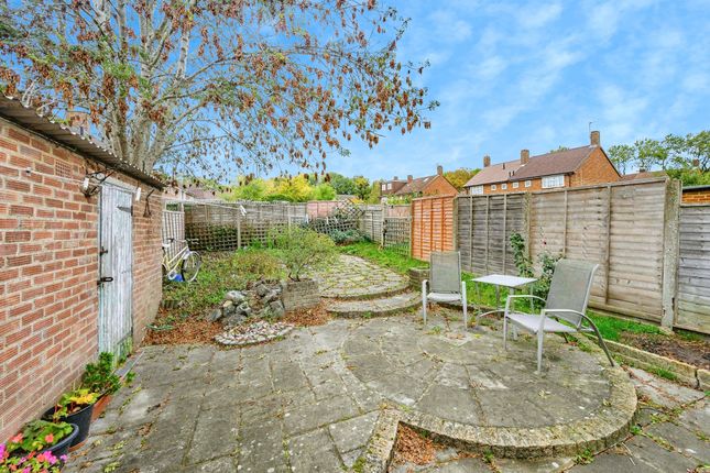 26, Flatfield Road, Hemel Hempstead photo 3