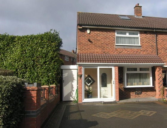 Thumbnail Semi-detached house to rent in Oldacre Road, Oldbury