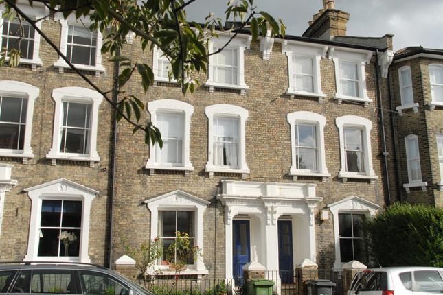 Flat to rent in Quentin Road, Lewisham
