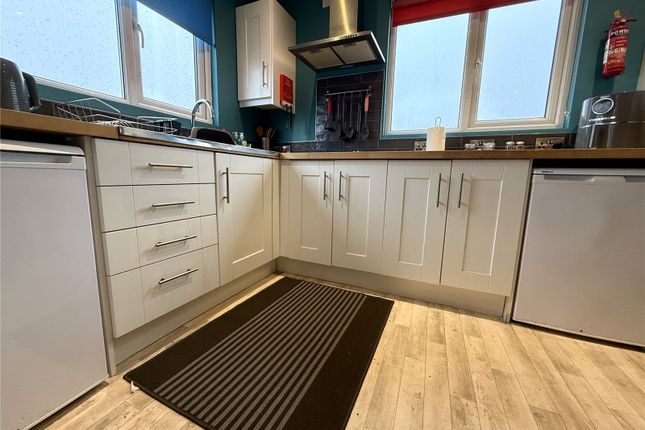 137, Second Avenue, Bridlington photo 4