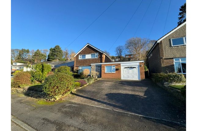 Thumbnail Detached house for sale in Hillside Drive, Macclesfield