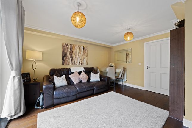Town house for sale in Hengist Way, Wallington