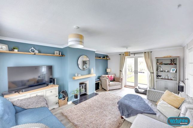 8, Chestnut Grove, Trowbridge photo 3