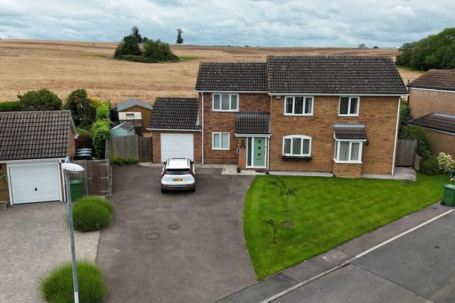Thumbnail Detached house for sale in Fishers Close, Stilton