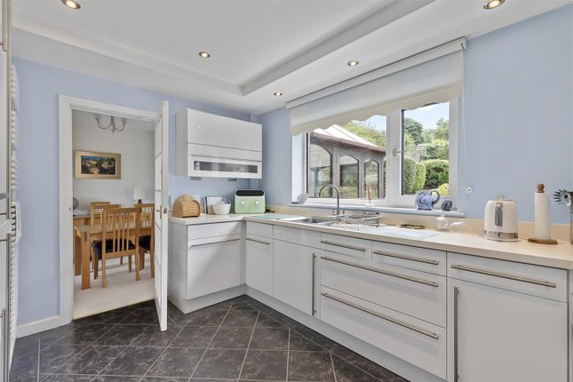 38, Clifton Road, Ilkley photo 4