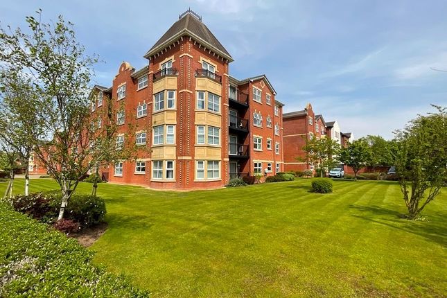 Thumbnail Flat for sale in Park Road West, Southport