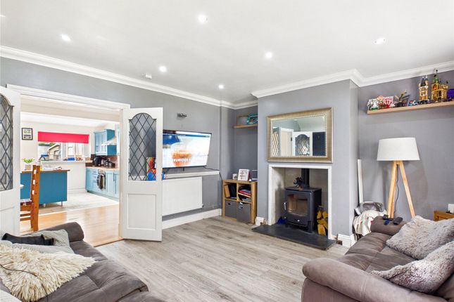 21, Coronation Avenue, Pembrokeshire photo 4