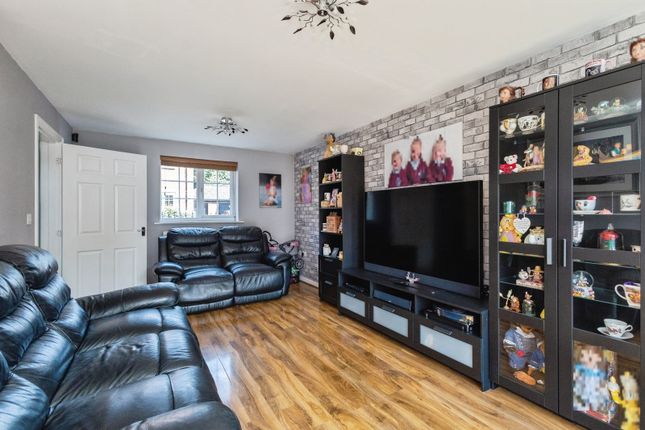 5, Cherry Avenue, Greater Manchester photo 3