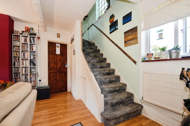 4, Chessbury Road, Chesham photo 3